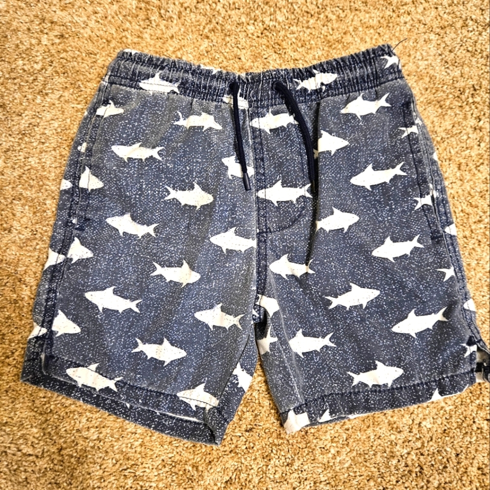 Ingear Shark Swim Shorts Boys Size 6/7